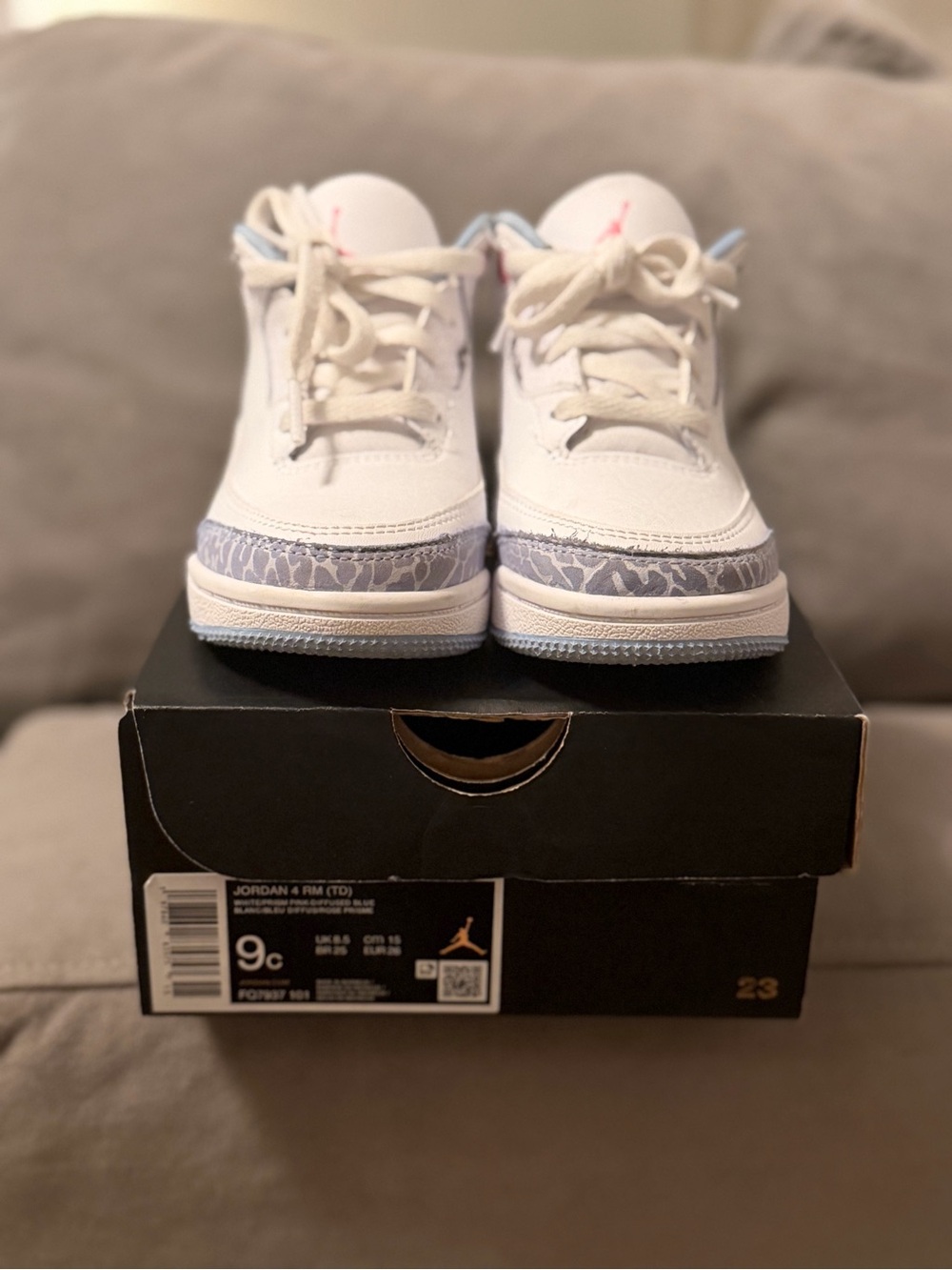 Jordan Kids White & Light Blue Sneaker